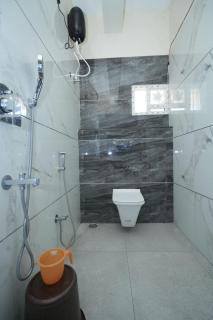 Beautiful and Luxurious 3bhk in Tirupati with Fully Functional Kitchen, free parking close to railway station for upto 25 guests - Tirupati - 2