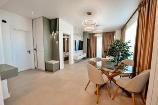 Odyssey Sea-View Apartament - 0