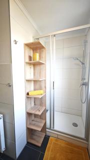 DANESSI-Business-Apartment, keine 2 km zum Industriegebiet, WLAN, King Size TV Bett, Vollausgestattete Küche mit Ninja Heißluft uvm - Mülheim-Kärlich - 8