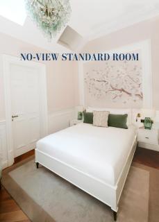 2 Chesham Hotel - 8