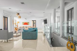 villa santorini 5 bdr - - 7