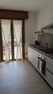 Lake Garda Renovated Apartment - 7