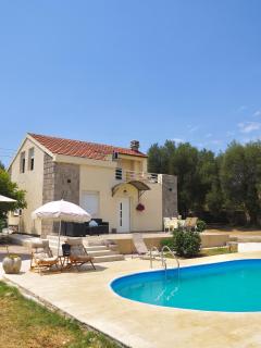 Villa Paraiso with Pool - Budva - 0