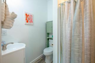 Star Gazer Farm Glamping Tiny House - Newport - 1
