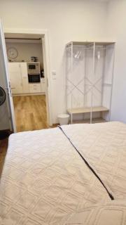 AUXBRG Premium Apartment Augsburg mit 3 Schlafzimmern & XL-Terrasse - 2