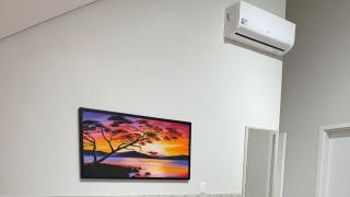 Apartamento com Banheira em frente à Rua Torta - 6