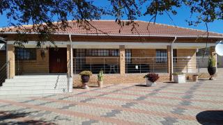 Dulelo Serowe - Serowe - 4