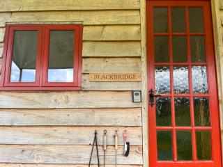 Black Bridge Cabin - Lyonshall - 3
