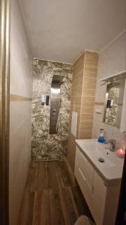 Stylish Apt, Free Parking, Near Center & Airport - Varna City - 8