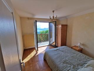 Vue panoramique sur les montagnes de Serre-Ponçon - Puy-Saint-Eusèbe - 2