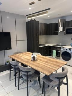 Embassy Gardens premier home - Cantonments - 9