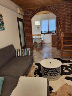 House near sea coast with green surrounding - Krk (Veglia) - 5
