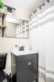 ATL Downtown 2BR King Bed Free Parking LM1902 - 1