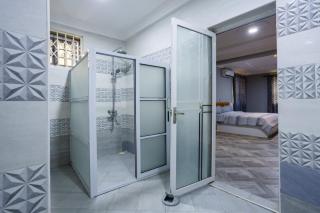 Adenta Luxe by Kwesi - Ogbojo - 1