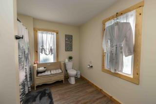 Cozy Farmhouse-Red River Gorge & Natural Bridge State Park - 2