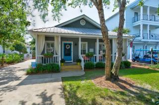 Cutest Cottage in Crystal Beach! Private Pool, Tesla/EV Charger, Close to Beach - Destin - 0