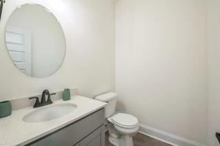 Arte Luxury Townhomes D6 I Comfy 2 Bed 25 Bath - Oak Grove - 2