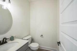 Arte Luxury Townhomes E2 I Comfy 2 Bed 25 Bath - 2