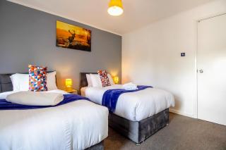 Central MK Stay Free Parking 5 Mins from Shops - Milton Keynes - 0