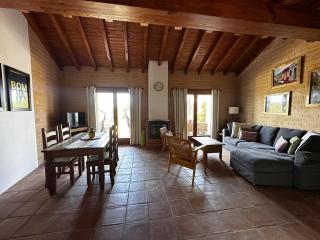 Open loft apartment in Alfambras - Amarelo - 3