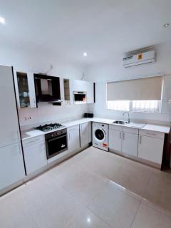 Stylish 3 bedroom House Near Airport & Marina Mall - Accra - 4