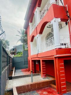 Mountain View Villa - Freetown - 0