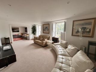 Spacious 6 bedroom retreat in Milford Haven - Dale - 3