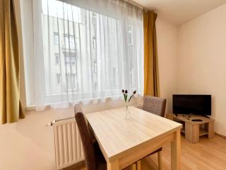 Budapest Citylink Aparthotel - Budapest - 9