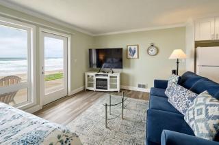 Oceanfront Condo - Easy Beach Access - Pool and Hot Tub - 7