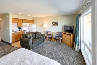 Ground Floor Oceanfront Condo - Full Kitchen - Pool & Hot Tub - 4