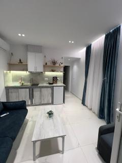 Vila Goxhaj - Saranda - 0