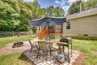 Hillsborough Vacation Rental about 18 Mi to Durham! - 8