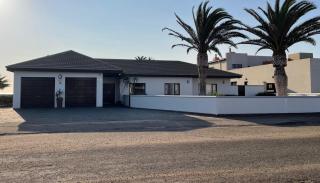 Canosa's Lagoon Home Guesthouse - Walvis Bay - 9