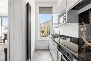 Lovely one bedroom apartment near beach, train station, buses and shops - Hollington - 7