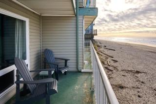 Ground Floor Queen Studio - Ocean View - Pool and Hot Tub - 4