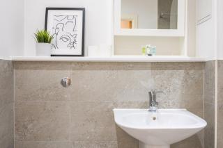 Waterside - Free Parking - WIFI - Great Location - Cardiff - 4