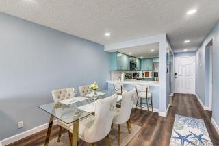 Beachside Galveston Condo with Pool Near Cruise Port - 2