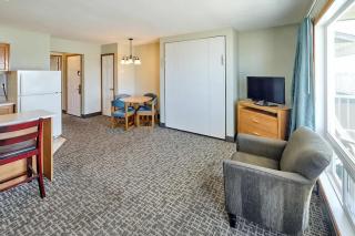 Corner Oceanview King Suite Full Kitchen Beach Access Pool & Hot Tub - 5