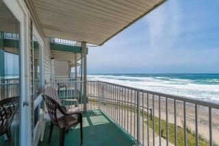 Oceanfront One Bedroom Suite Stunning Views & King Bed - 8