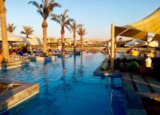 La Vista Bay New Luxury 245m Penthouse l Sea & Pool View - 3