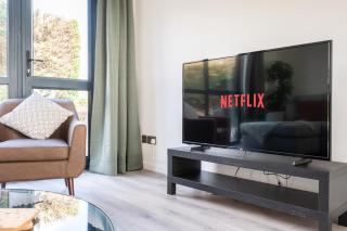 Trinity View by Tŷ SA - Beautiful 5 bed in Newport - Caerleon - 3