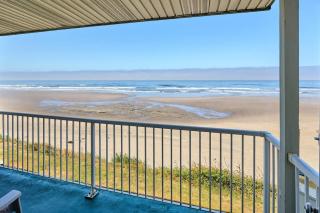 Beachfront Suite - Ocean Views - Heated Pool & Hot Tub - Lincoln City - 8