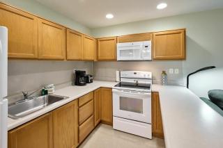 Beachfront Suite - Ocean Views - Heated Pool & Hot Tub - 1