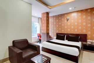 Collection O FRI Dehradun Formerly Hotel Gold Stone Comfort - Dehradun - 0