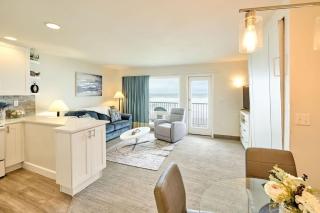 Oceanfront Suite - Sleeps Six - Heated Pool and Hot Tub - 9