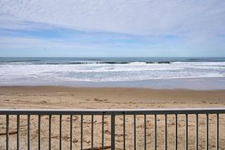 Oceanfront Suite - Sleeps 6 - Beach and Pool Access - 5