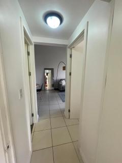 Brand New lakeview Penthouse - Santa Ana - 1