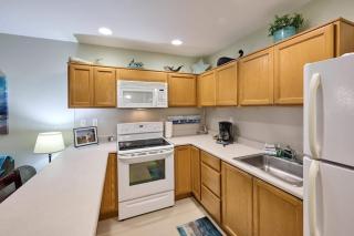 Oceanfront Suite - Sleeps 6 - Beach Access & Full Kitchen - 9