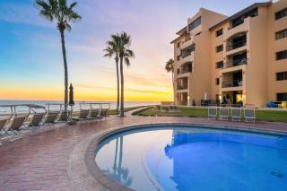 Princesa 3BR 2BA OV Penthouse- 502D - Campo del Medio - 0