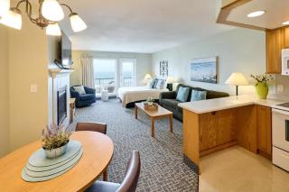 Fireplace Suite With King Bed Full Kitchen Ocean Views - Heated Indoor Pool and Hot Tub - 5